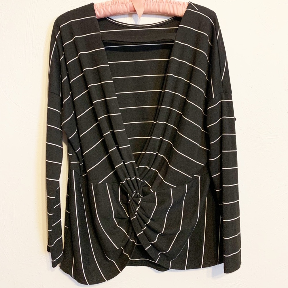 White birch size M open back long sleeve shirt